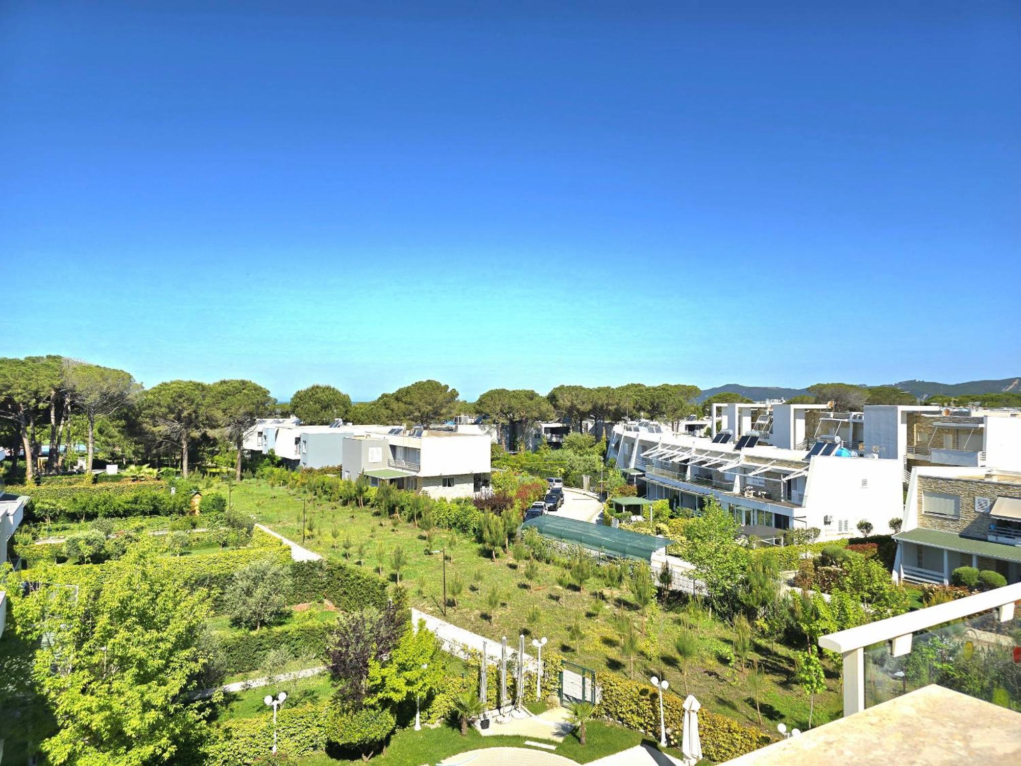 Serenity Penthouse - 260 Apartament Durrës