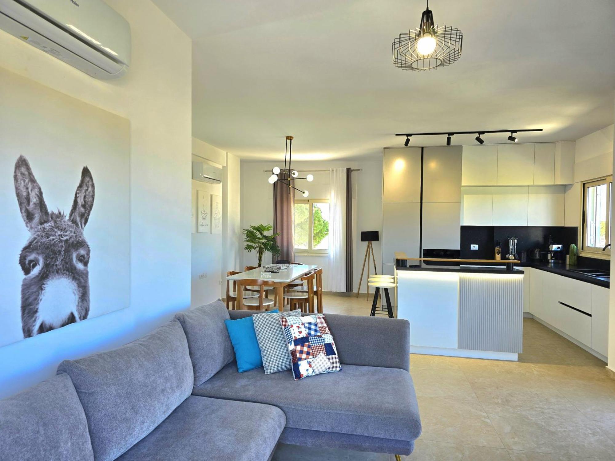 Serenity Penthouse - 260 Apartament